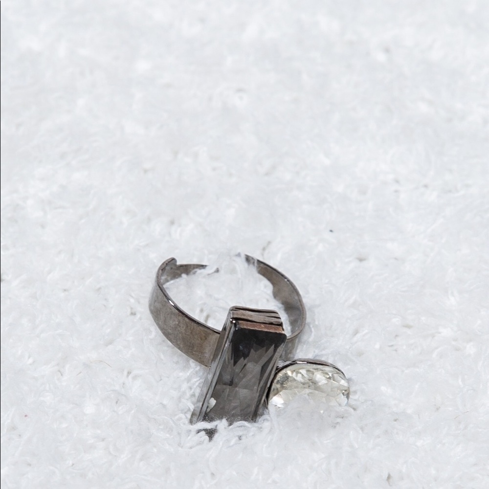 POL Rhinestone & Crystal Ring NWT - Picture 2 of 5